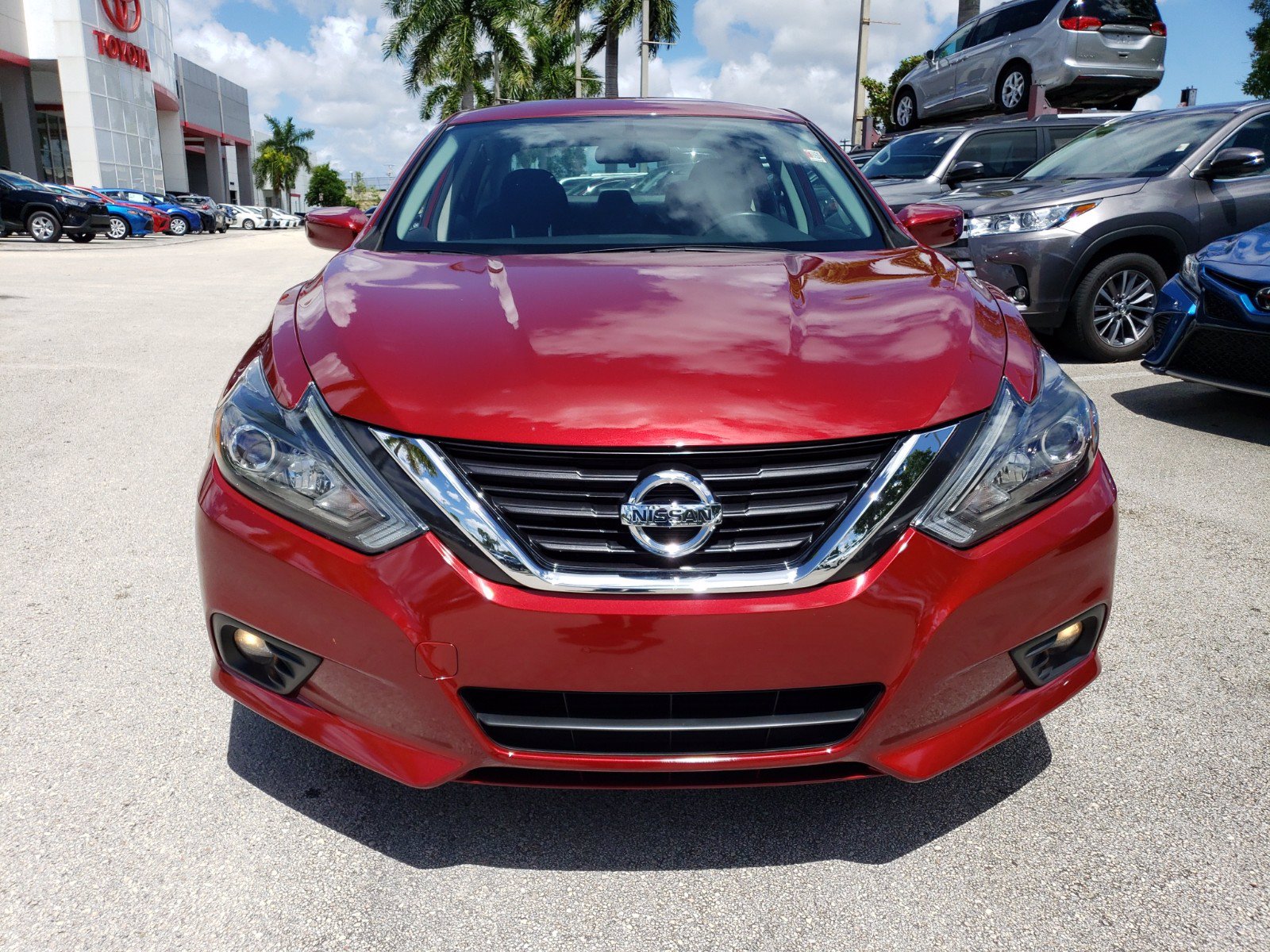 Pre-Owned 2017 Nissan Altima 2.5 SR 4dr Car FWD