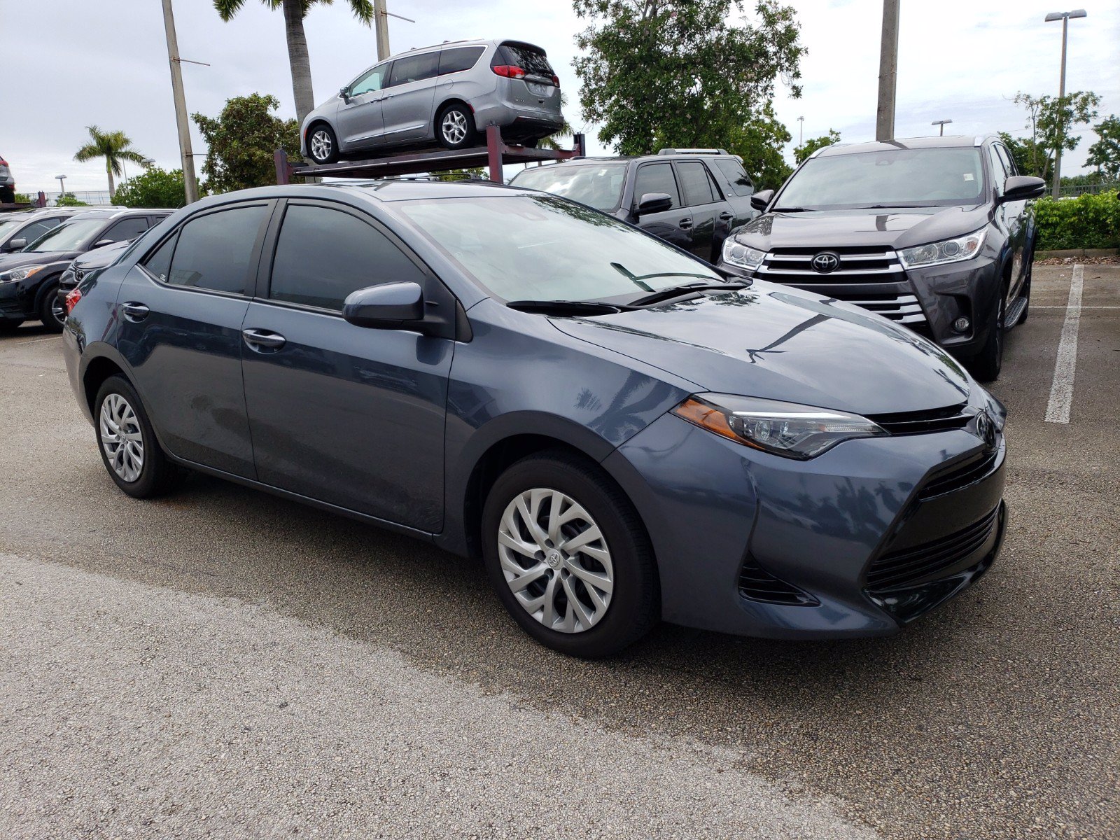 Pre-Owned 2018 Toyota Corolla LE 4dr Car FWD