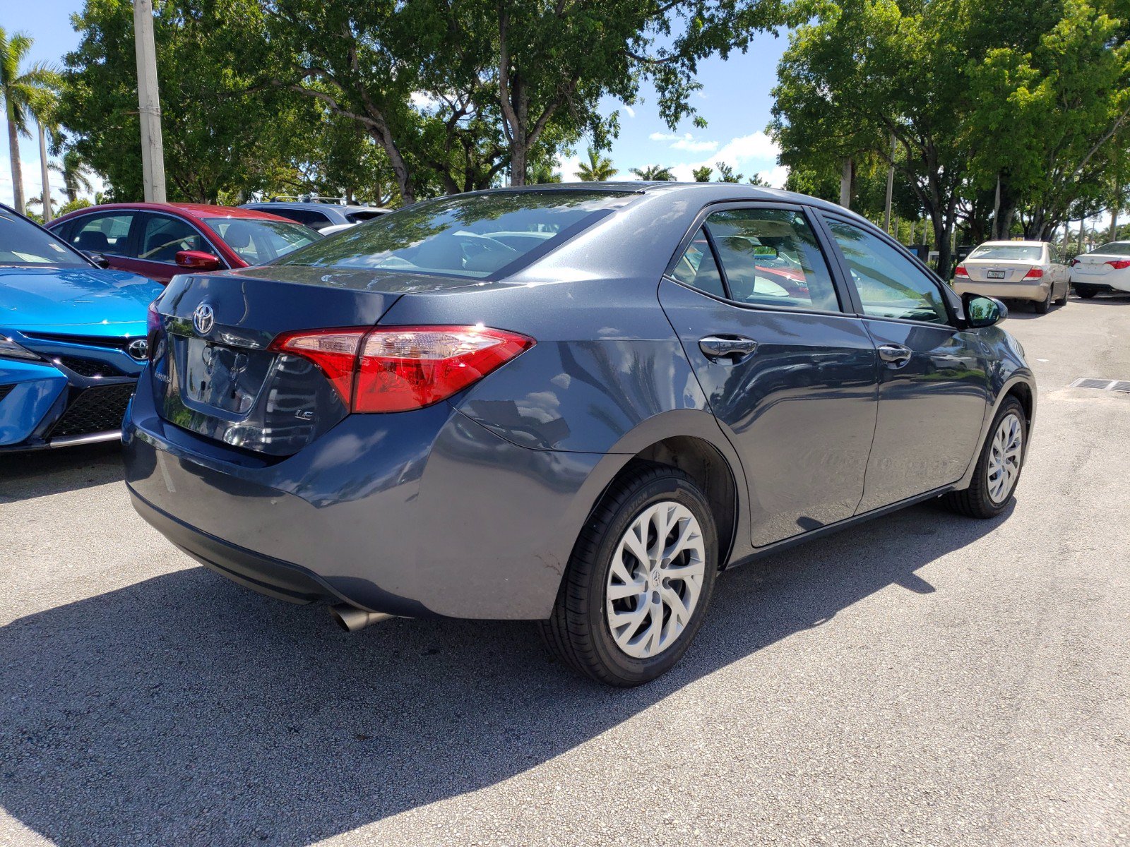 Pre-owned 2018 Toyota Corolla Le 4dr Car Fwd