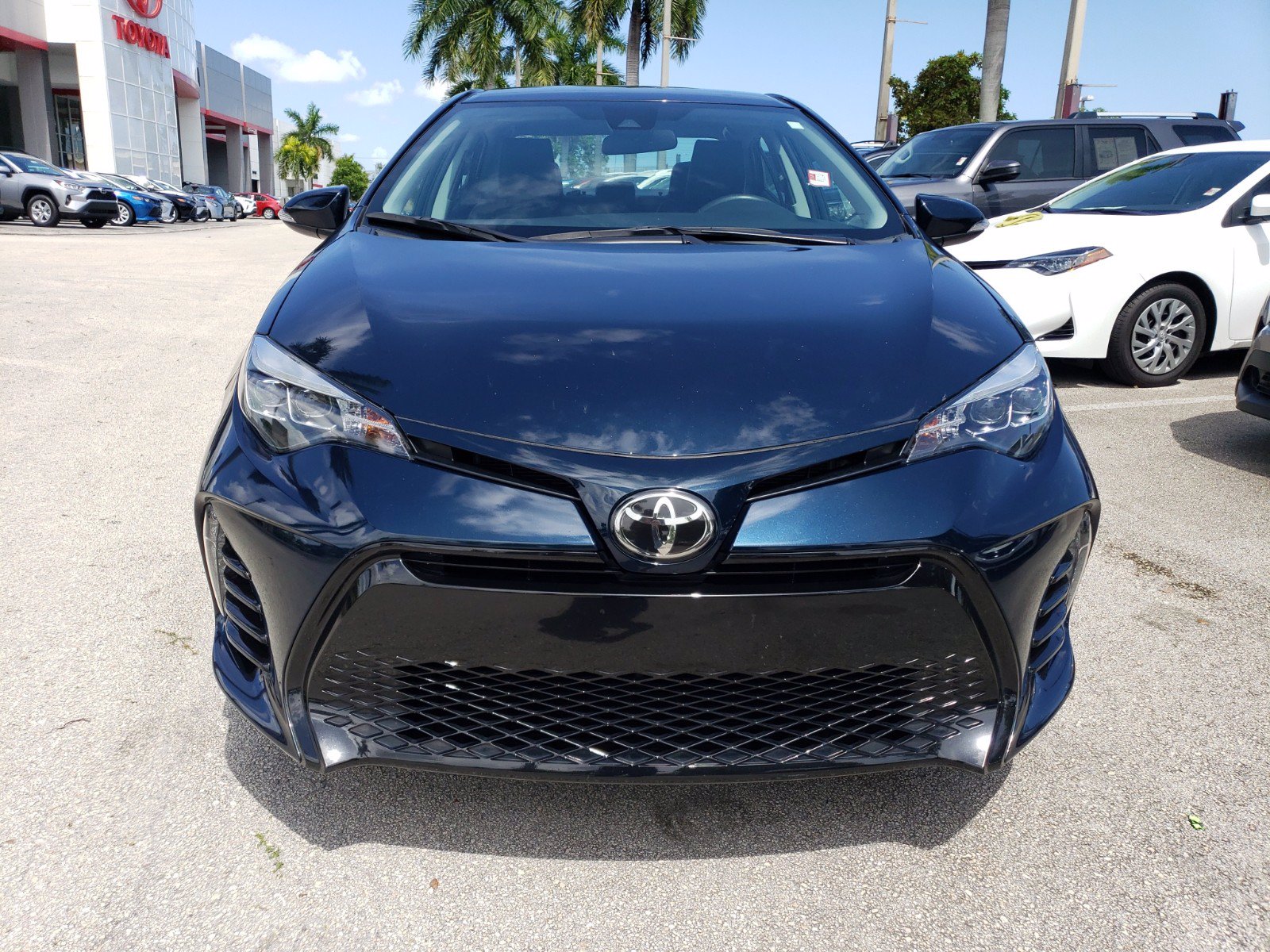 Pre-Owned 2018 Toyota Corolla SE 4dr Car FWD
